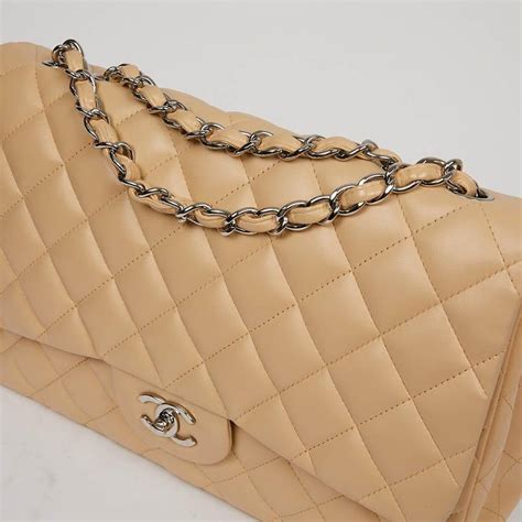 chanel lambskin everyday bag